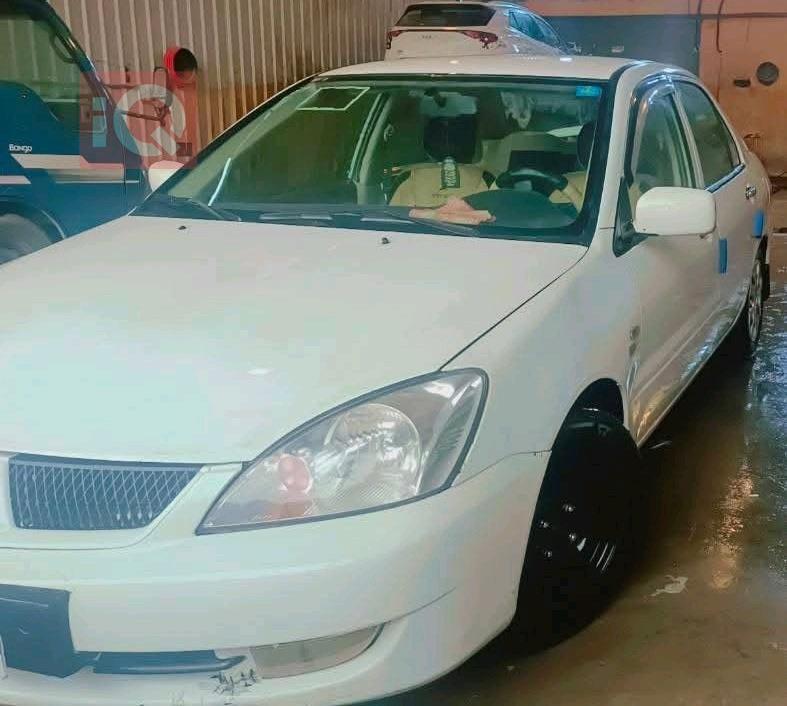 ميتسوبيشي لانسرEX